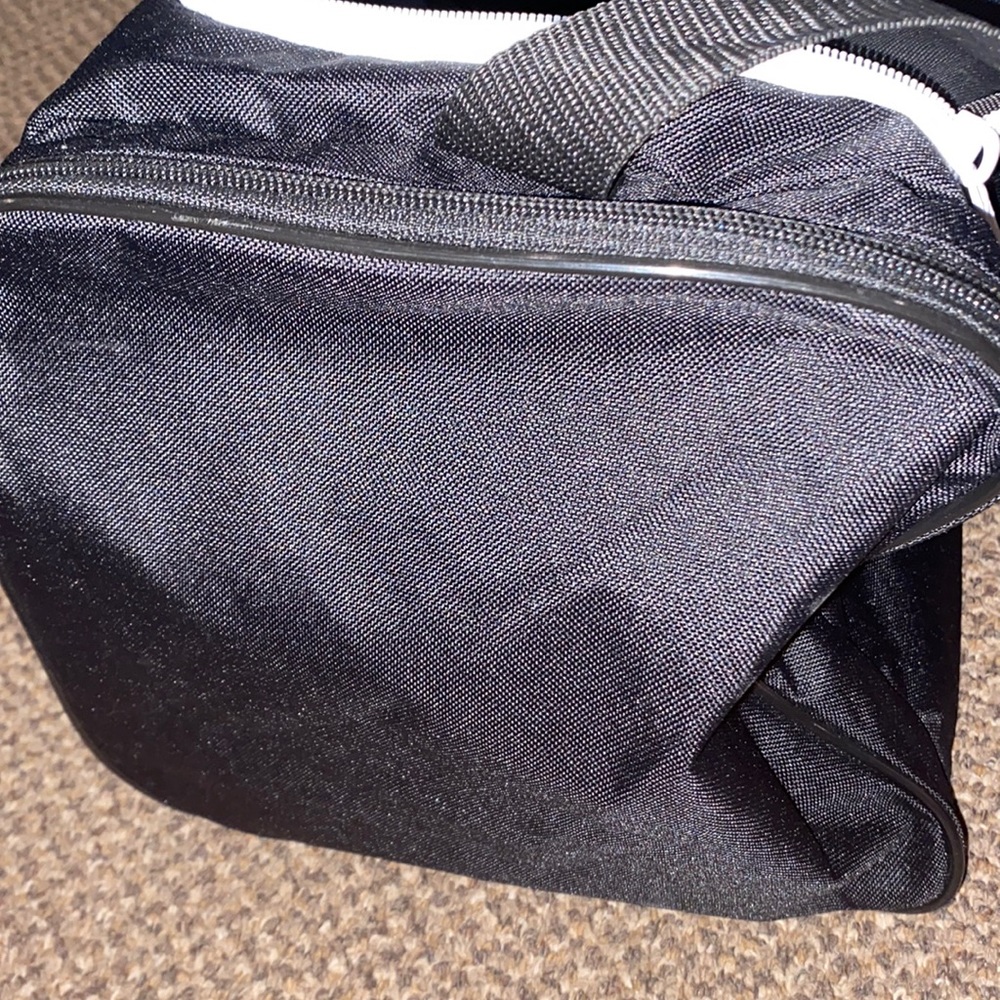 Adidas duffel bag - Picture 2 of 5